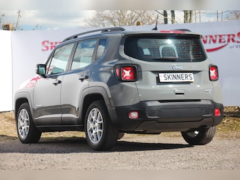 Used Jeep Renegade 2020 for sale - 78011042: Photo