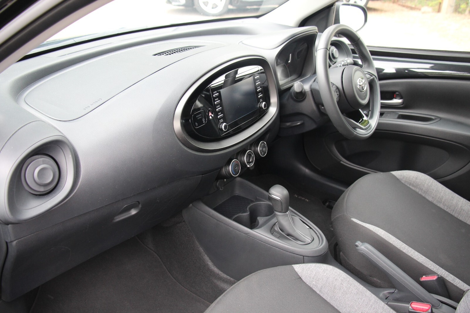 Used Toyota Aygo X 2023 for sale - 76716583: Photo 18