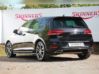 Used Volkswagen Golf 2018 for sale - 79724406: Photo