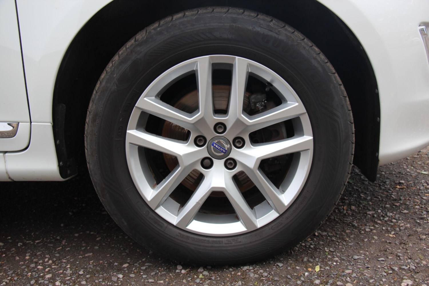 2016 Volvo XC60 D4 SE LUX NAV Estate Diesel Manual - Picture 7 of 24