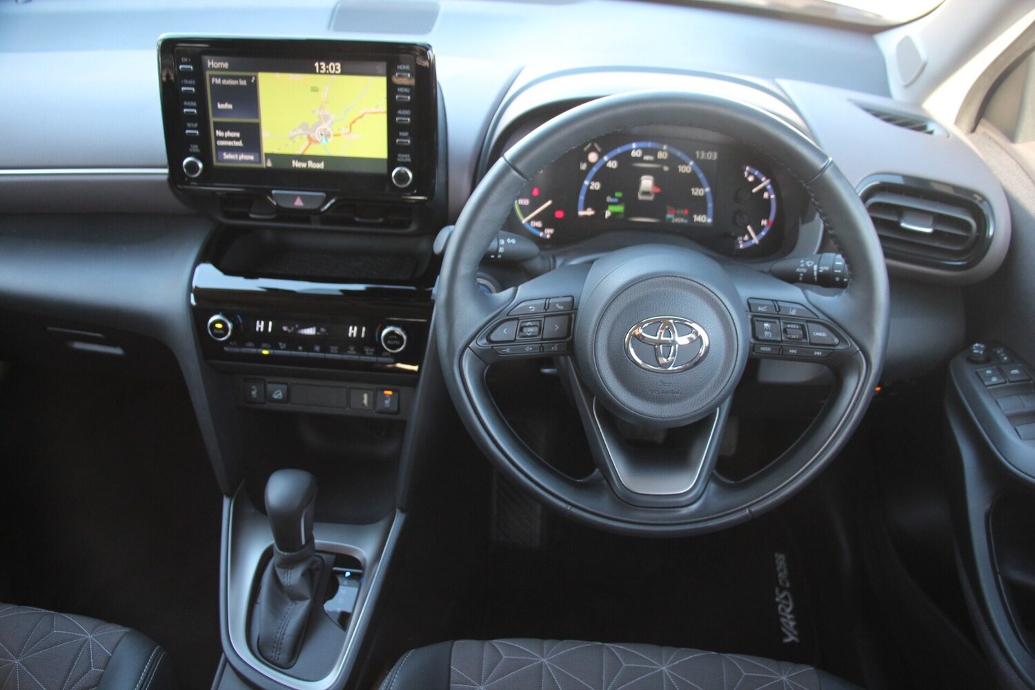 Used Toyota Yaris Cross 2023 for sale - 77368069: Photo 16