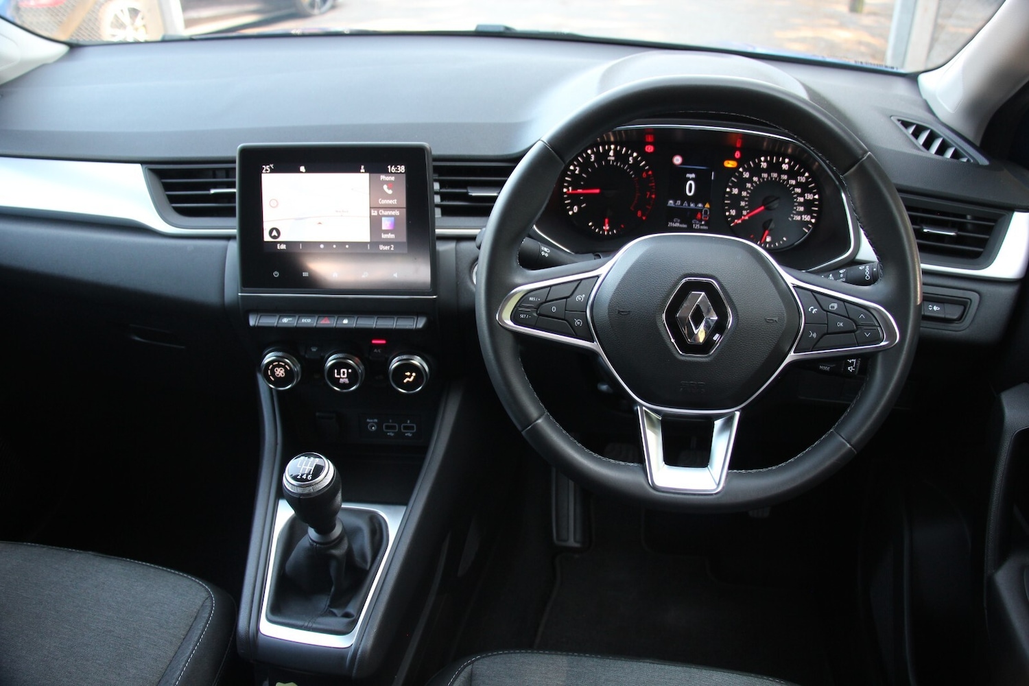 Used Renault Captur 2021 for sale - 76716580: Photo 16