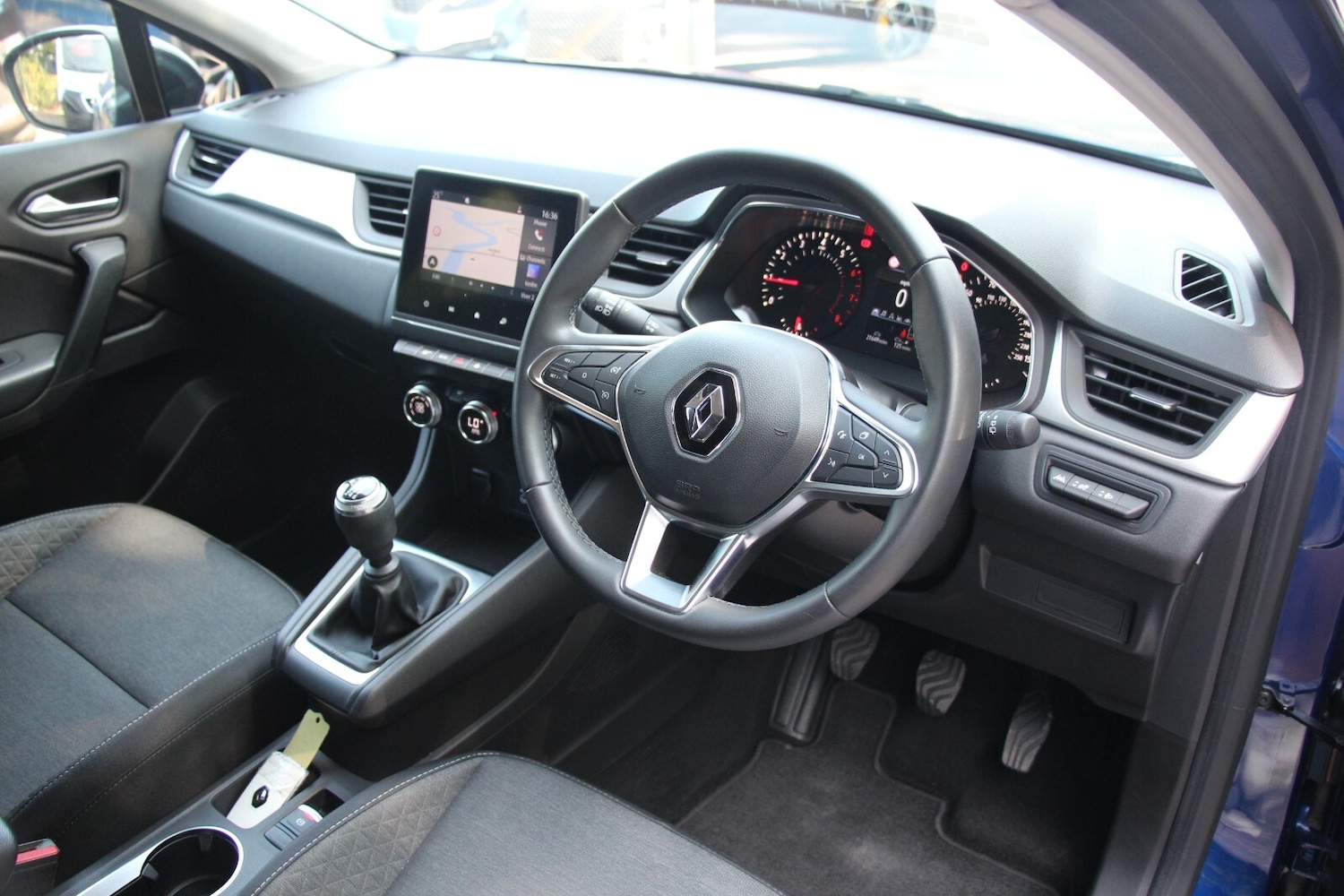 Used Renault Captur 2021 for sale - 76716580: Photo 8