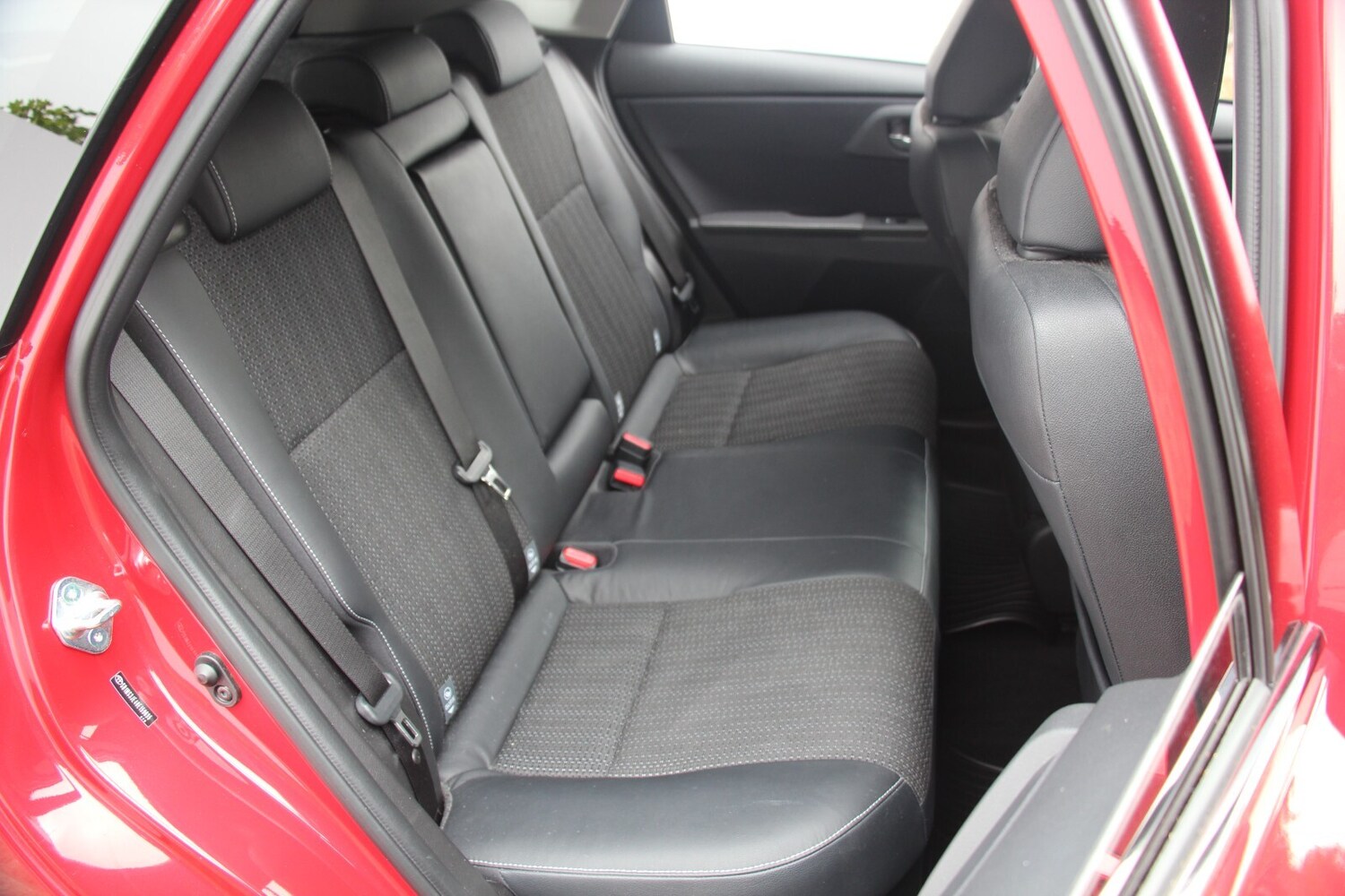 2015 Toyota Auris EXCEL VVT-I HYBRID AUTOMATIC Hatchback PETROL/ELECTRIC Automat - Picture 11 of 24
