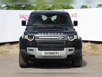 Used Land Rover Defender 130 2022 for sale - 78669291: Photo