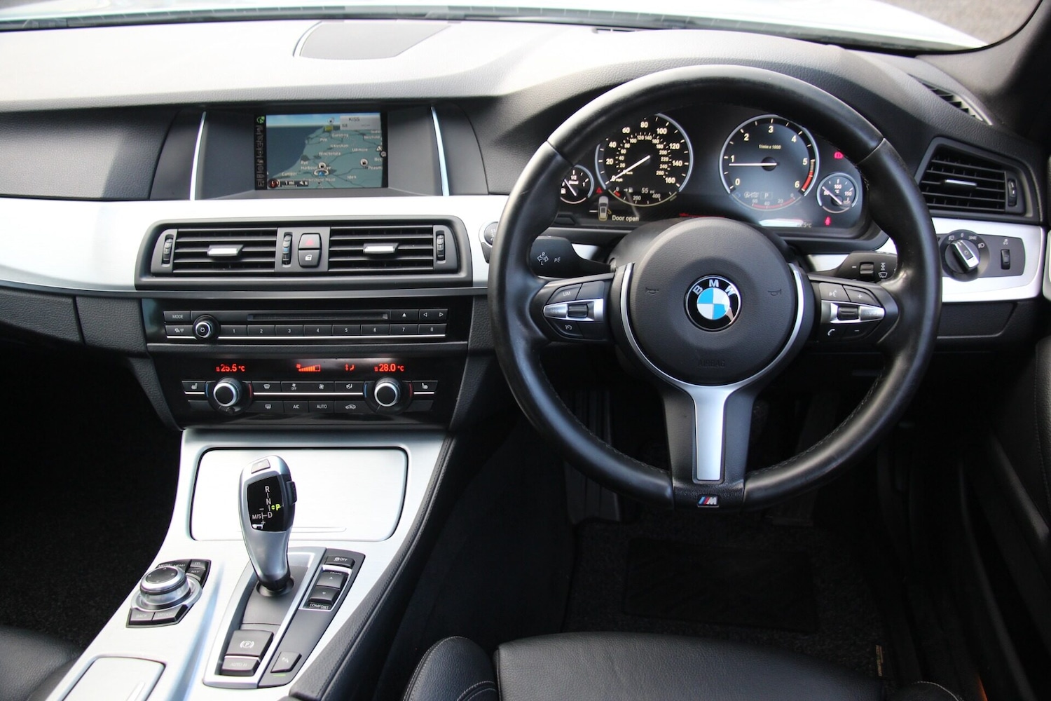 Used BMW 5 Series 2017 for sale - 76631191: Photo 16