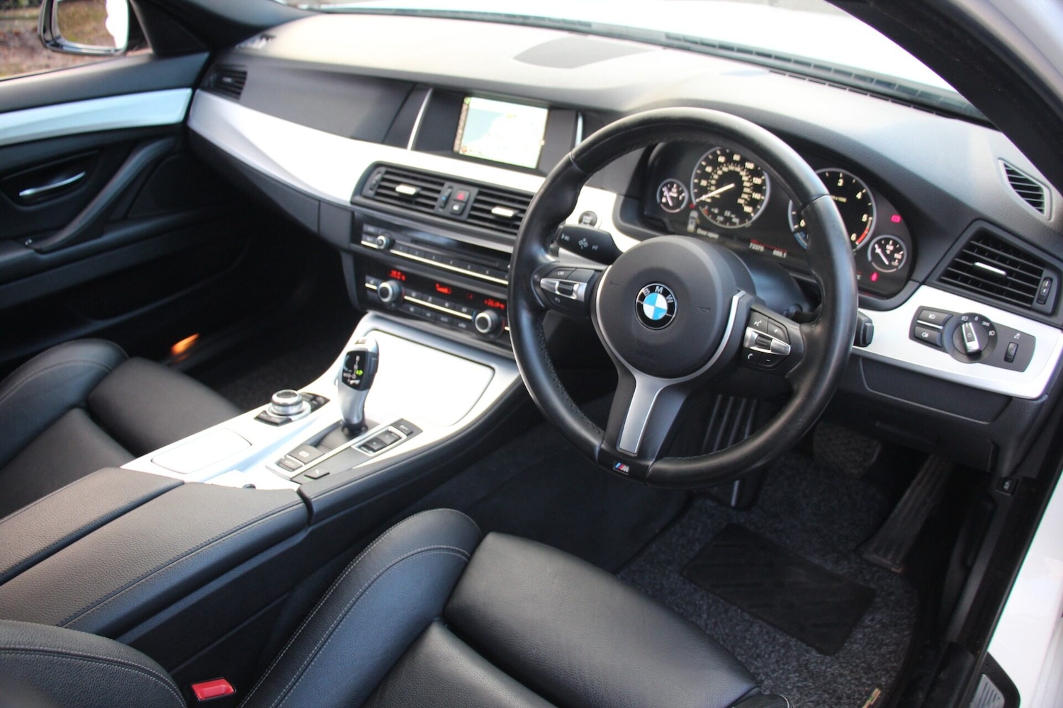 Used BMW 5 Series 2017 for sale - 76631191: Photo 8