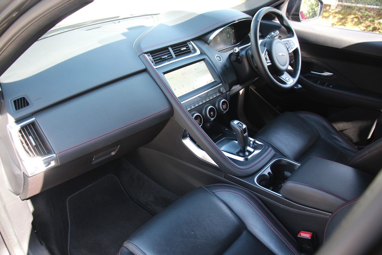 Used Jaguar E-Pace 2020 for sale - 75975108: Photo 15