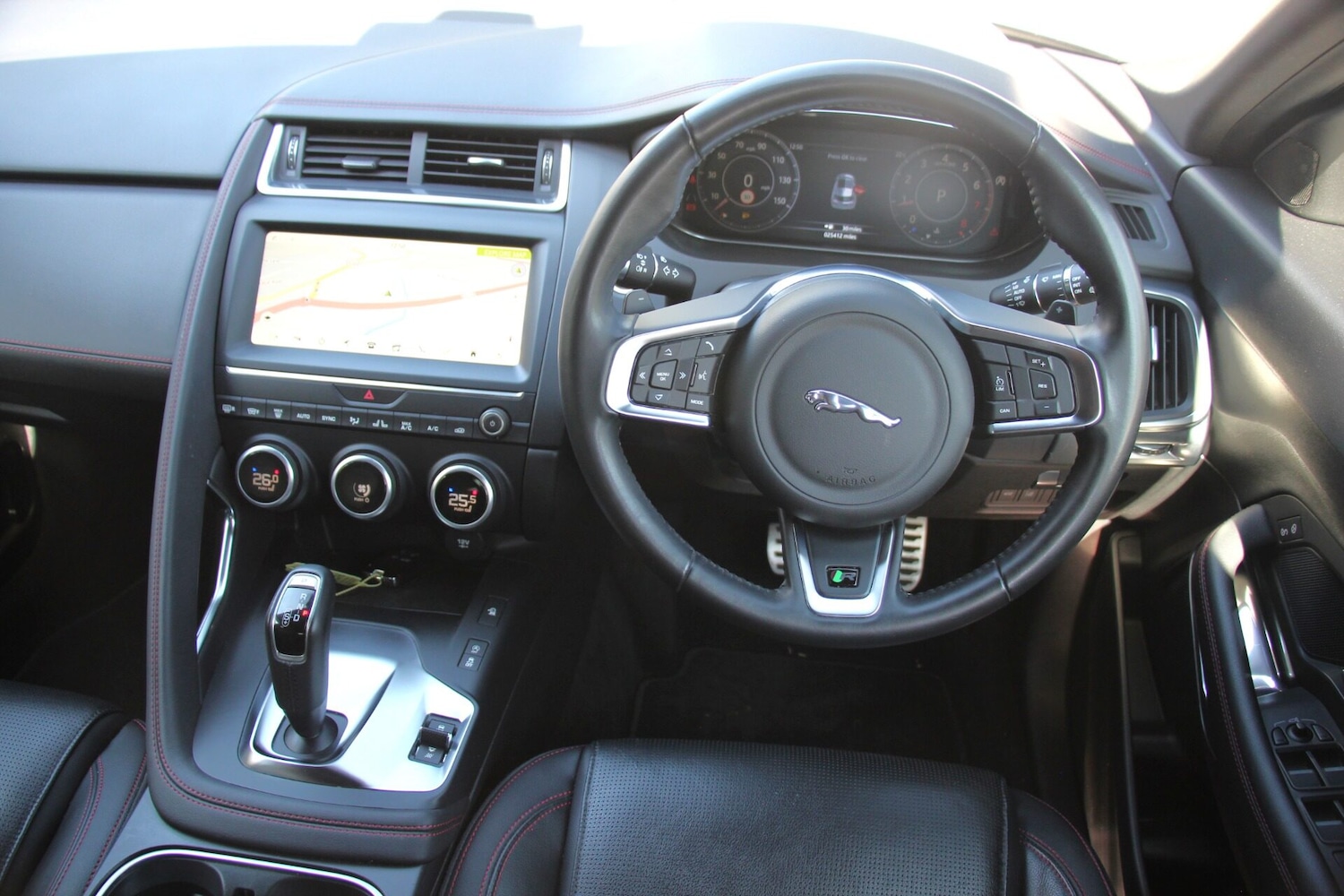 Used Jaguar E-Pace 2020 for sale - 75975108: Photo 16