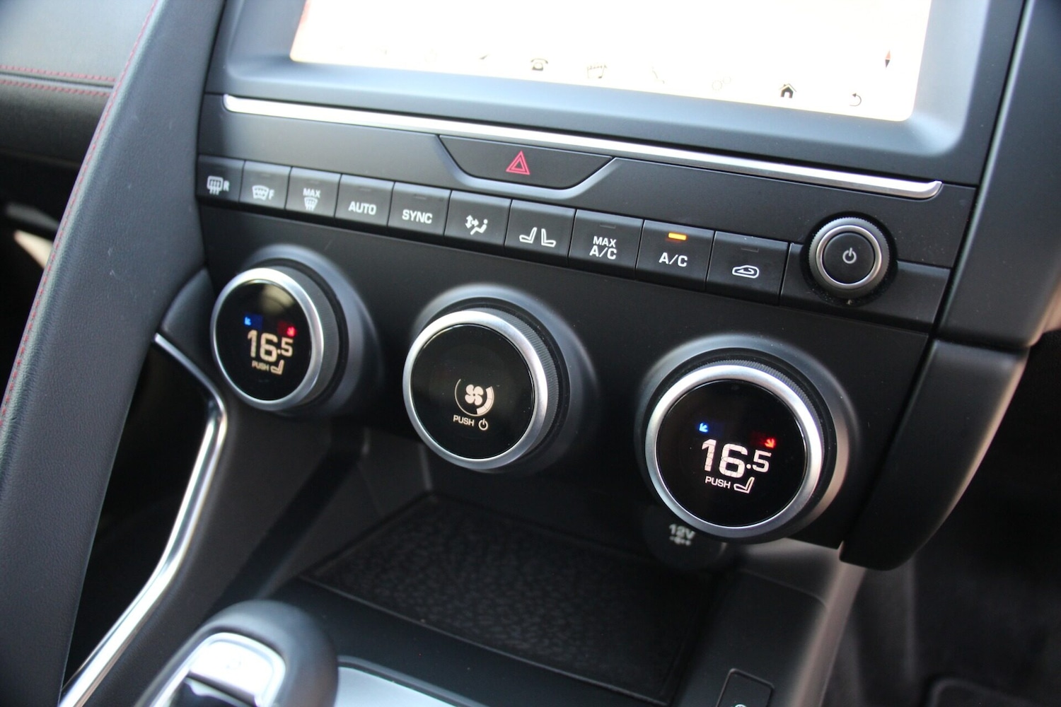 Used Jaguar E-Pace 2020 for sale - 75975108: Photo 18