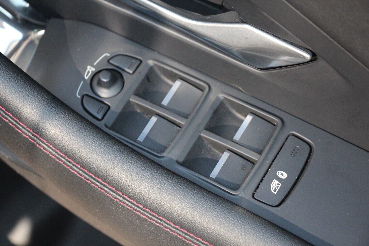 Used Jaguar E-Pace 2020 for sale - 75975108: Photo 21