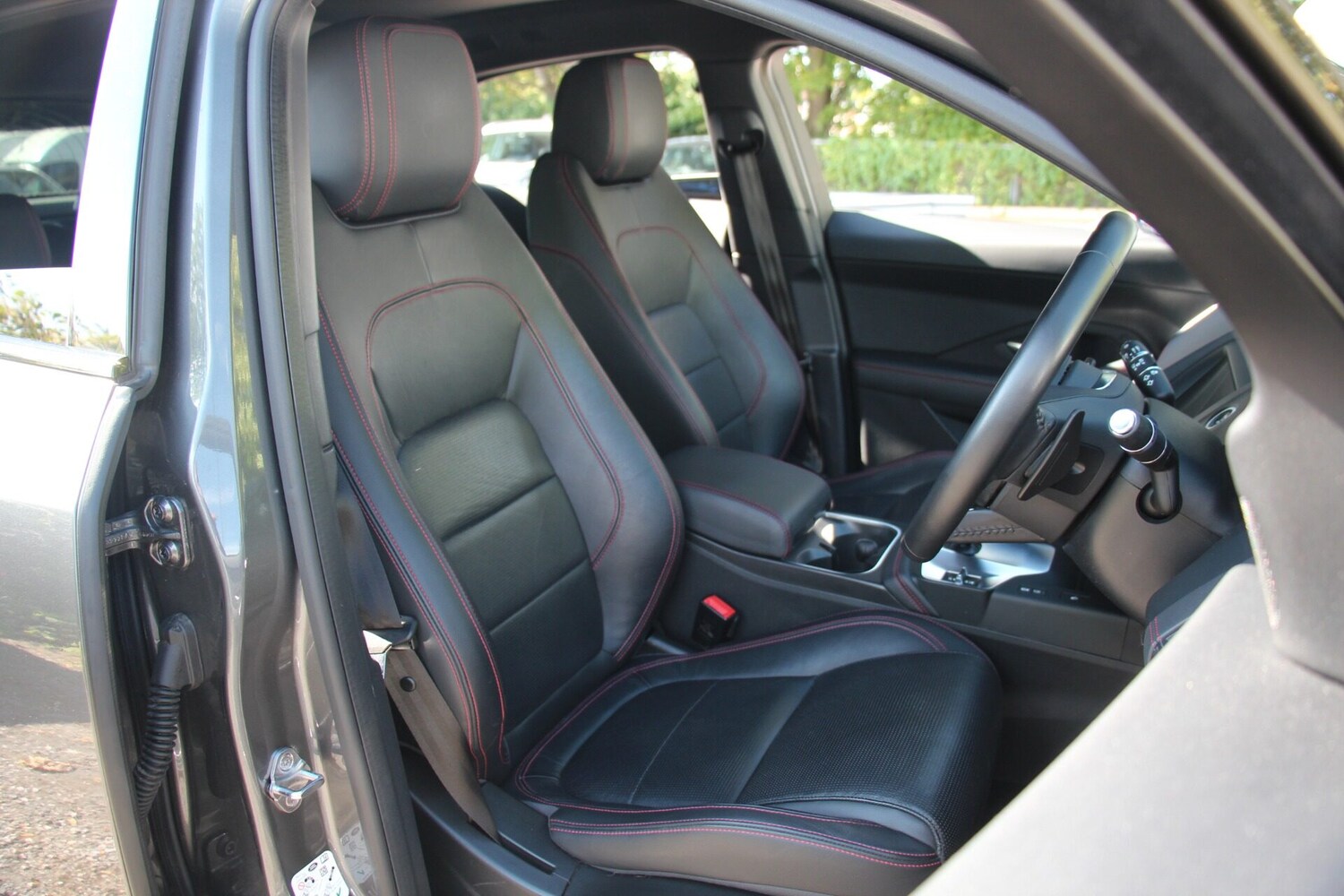 Used Jaguar E-Pace 2020 for sale - 75975108: Photo 9