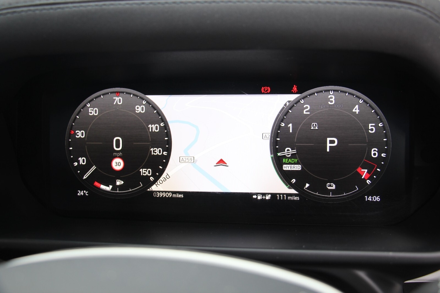 Used Land Rover Defender 2022 for sale - 76635268: Photo 18