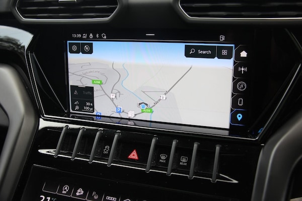 Used Lamborghini Urus 2023 for sale - 75618338: Photo 17