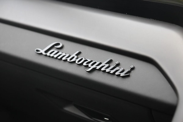 Used Lamborghini Urus 2023 for sale - 75618338: Photo 22