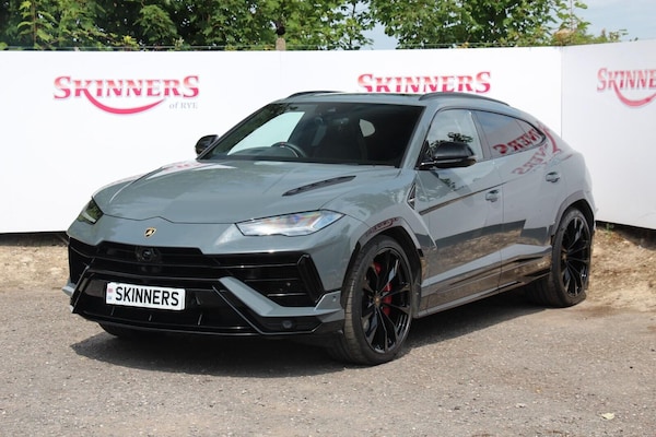 Used Lamborghini Urus 2023 for sale - 75618338: Photo 3