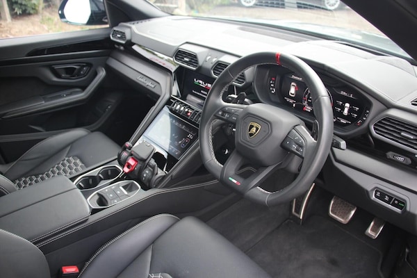 Used Lamborghini Urus 2023 for sale - 75618338: Photo 8