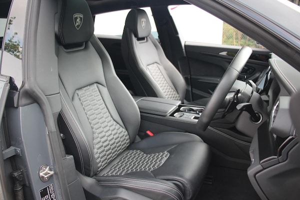 Used Lamborghini Urus 2023 for sale - 75618338: Photo 9