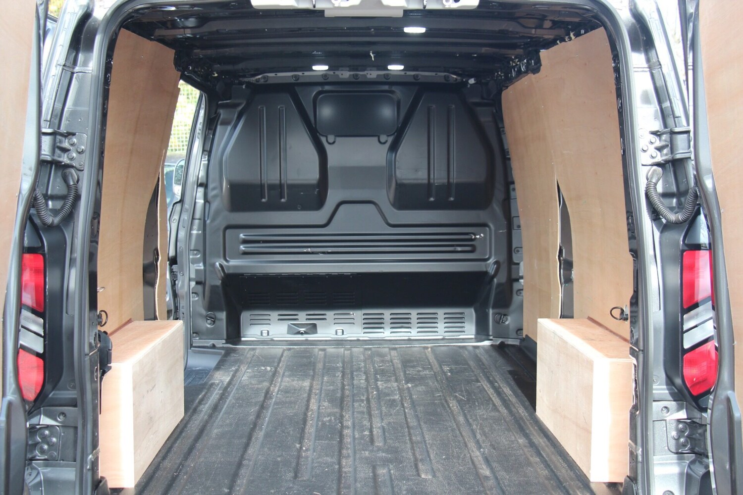 Used Ford Transit Custom 2024 for sale - 76406118: Photo 17