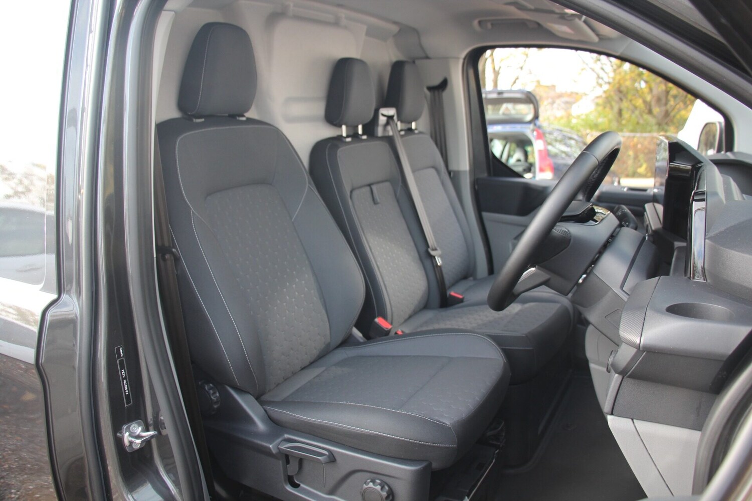 Used Ford Transit Custom 2024 for sale - 76406118: Photo 9