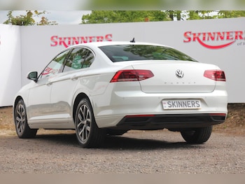 Used Volkswagen Passat 2020 for sale - 78381120: Photo