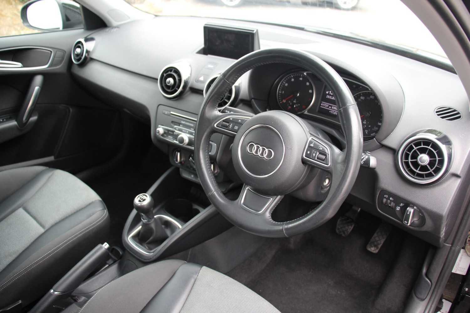 Used Audi A1 2018 for sale - 76672428: Photo 8