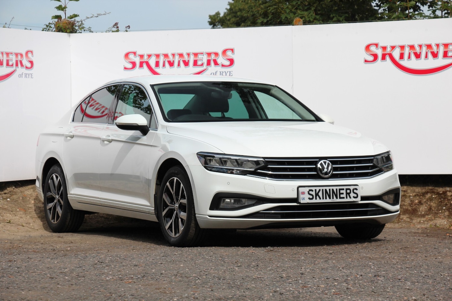 Used Volkswagen Passat 2020 for sale - 76716613: Photo 1