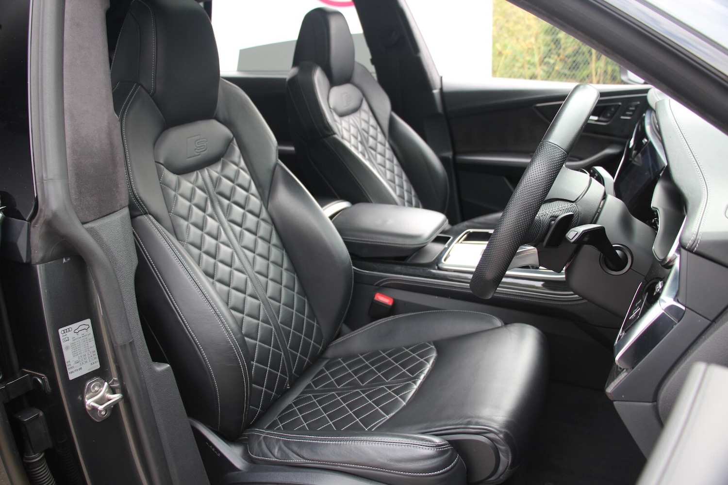 Used Audi Q8 2019 for sale - 76703481: Photo 9