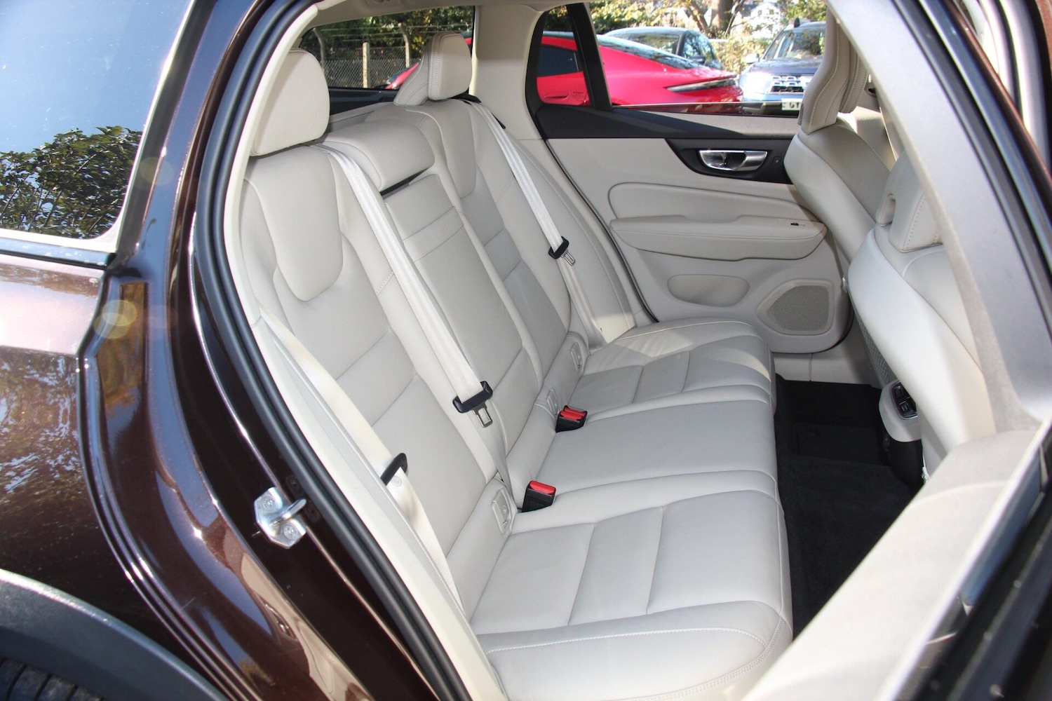 Used Volvo V60 2021 for sale - 76334337: Photo 11