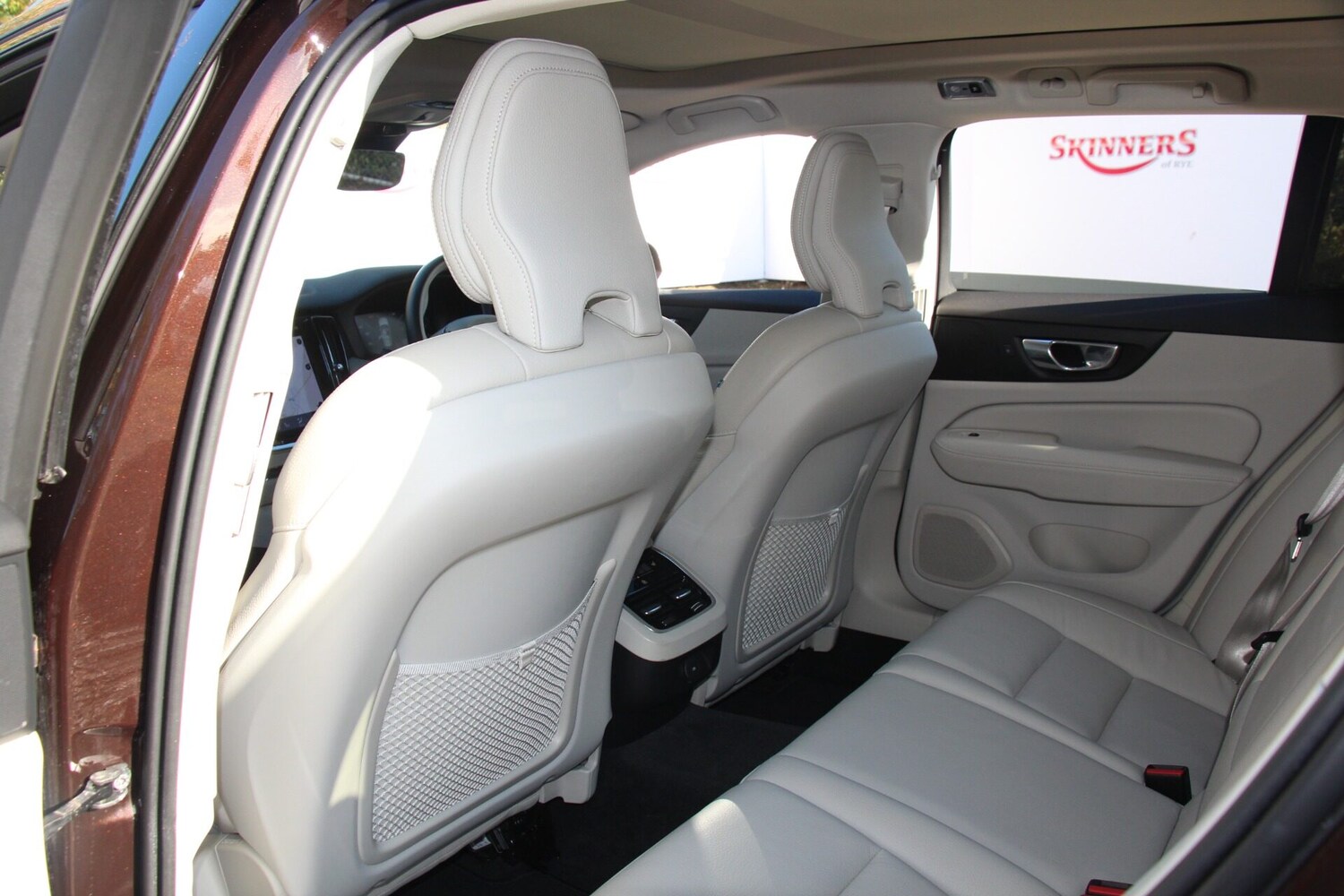 Used Volvo V60 2021 for sale - 76334337: Photo 13