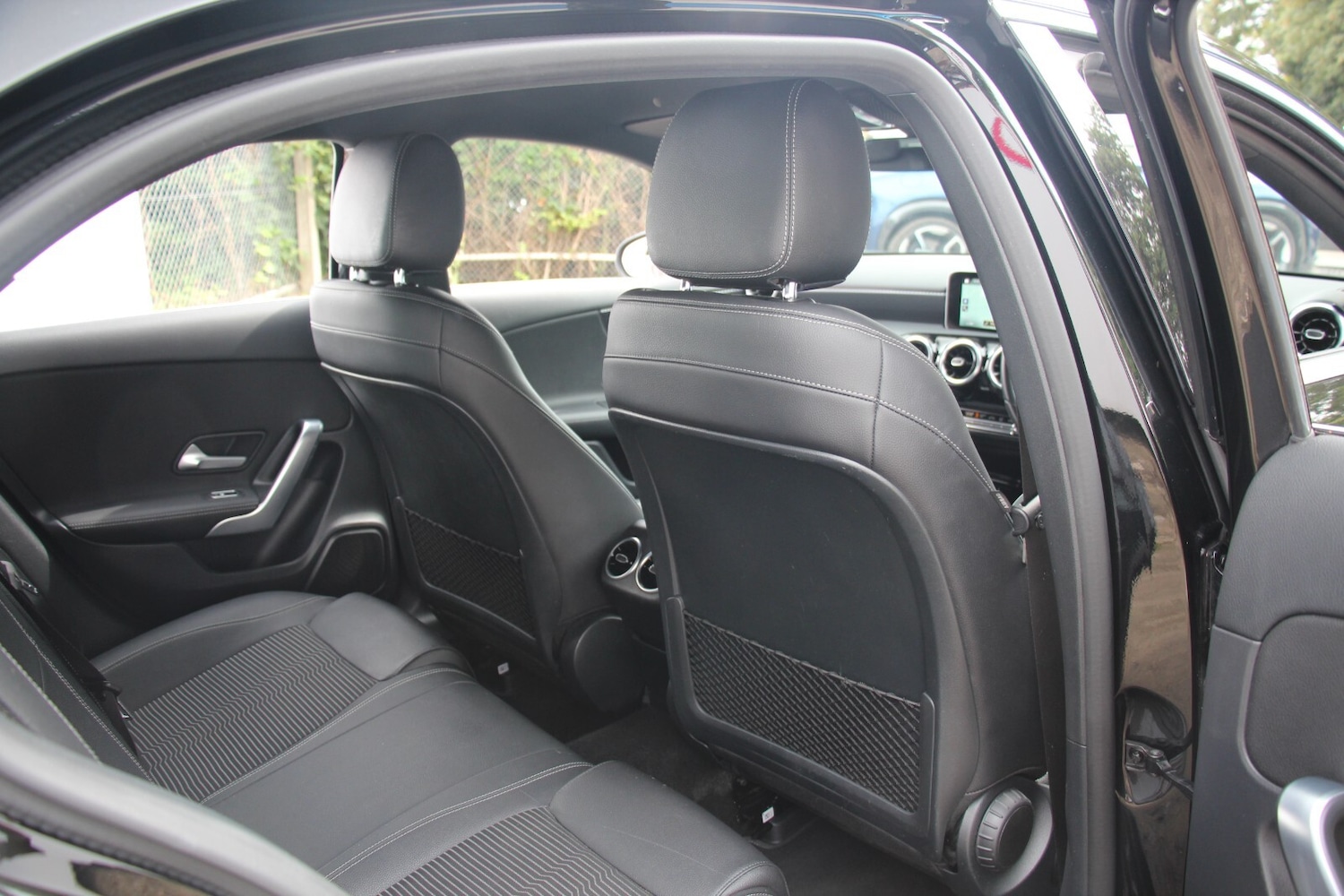 Used Mercedes-Benz A-Class 2018 for sale - 76672442: Photo 10