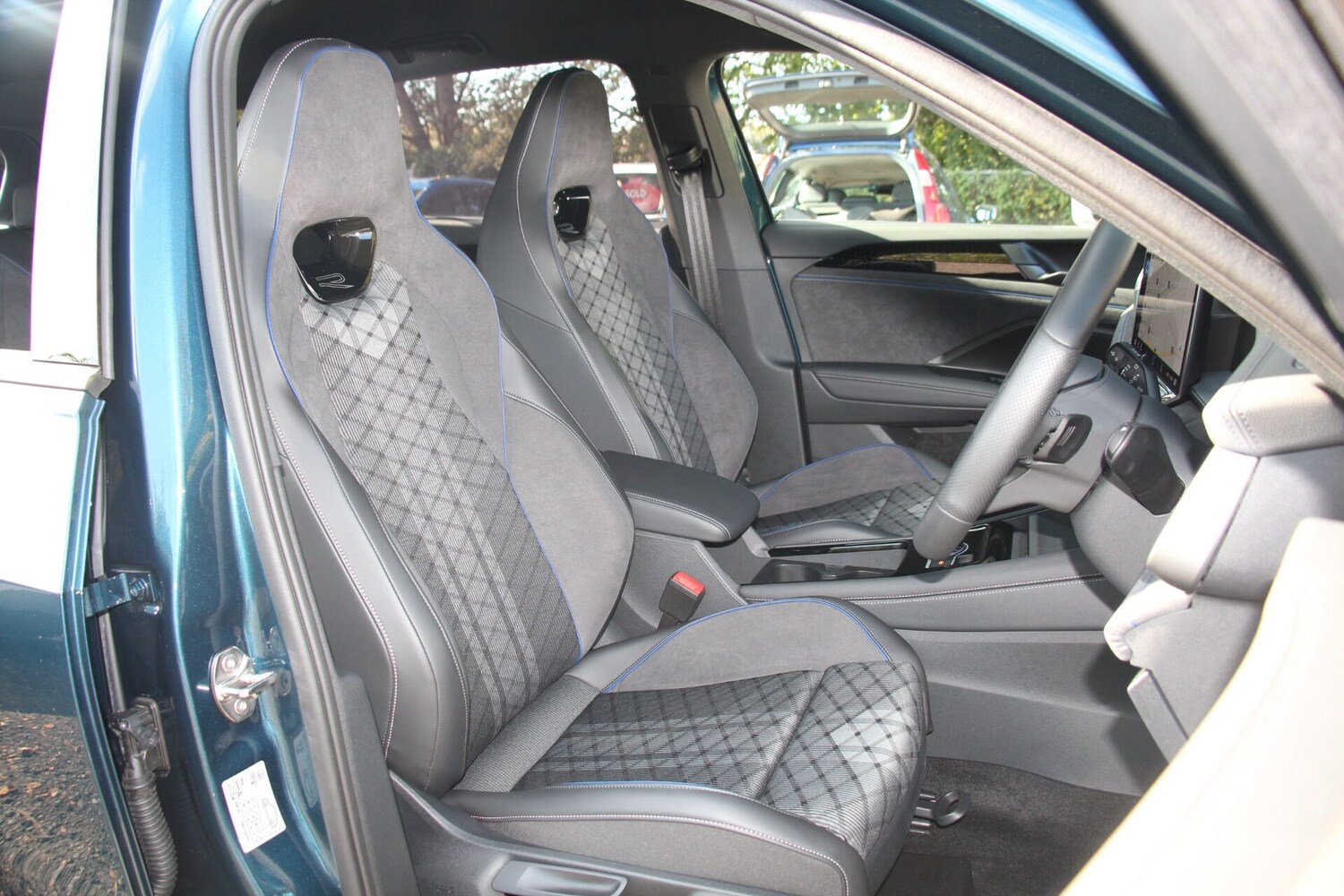 Used Volkswagen Touran 2025 for sale - 76194639: Photo 9