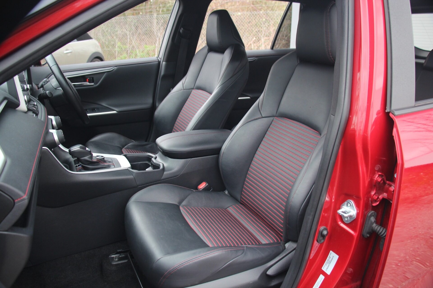 Used Toyota RAV4 2021 for sale - 77654366: Photo 14