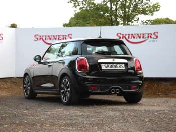 Used MINI Hatch 2019 for sale - 74732308: Photo
