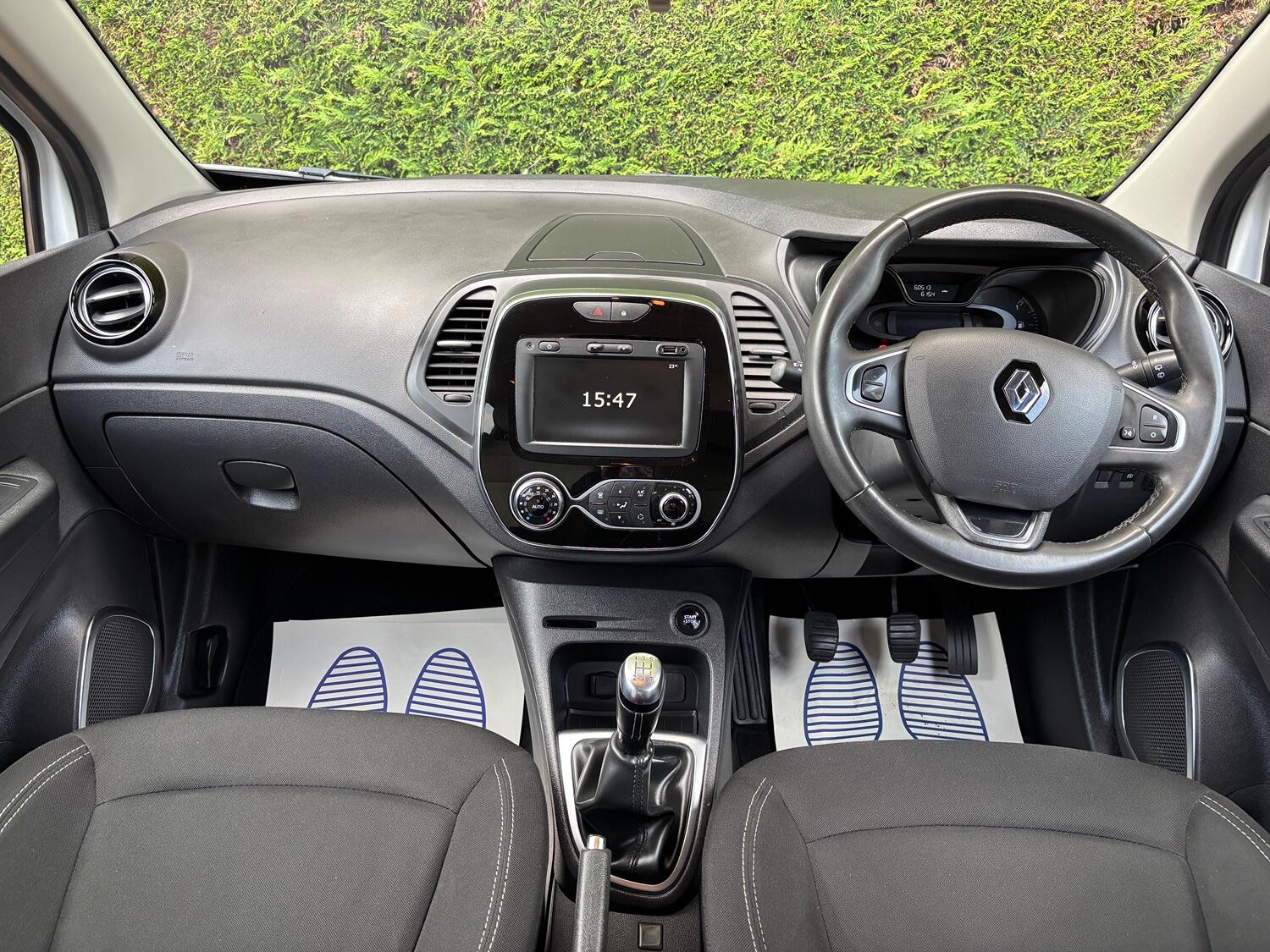 Used Renault Captur 2019 for sale - 76793104: Photo 2