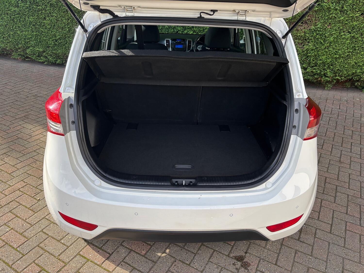 Used Hyundai Ix20 2012 for sale - 76744097: Photo 16