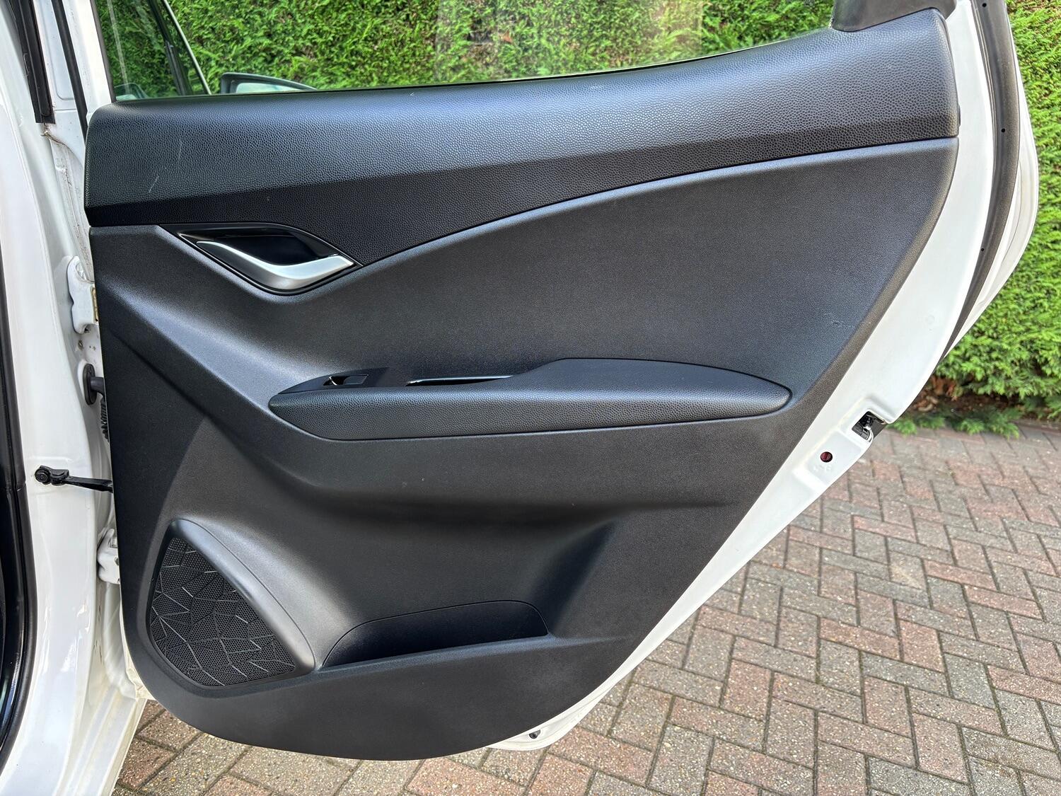 Used Hyundai Ix20 2012 for sale - 76744097: Photo 36