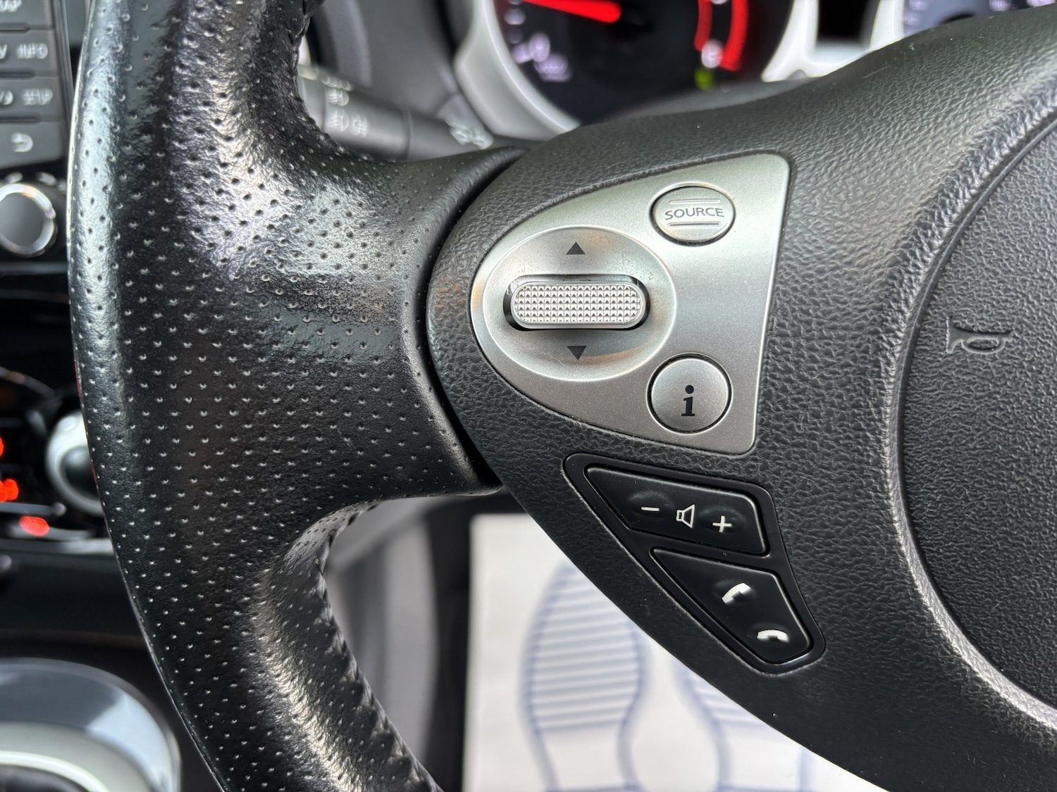 Used Nissan Juke 2014 for sale - 76751787: Photo 31