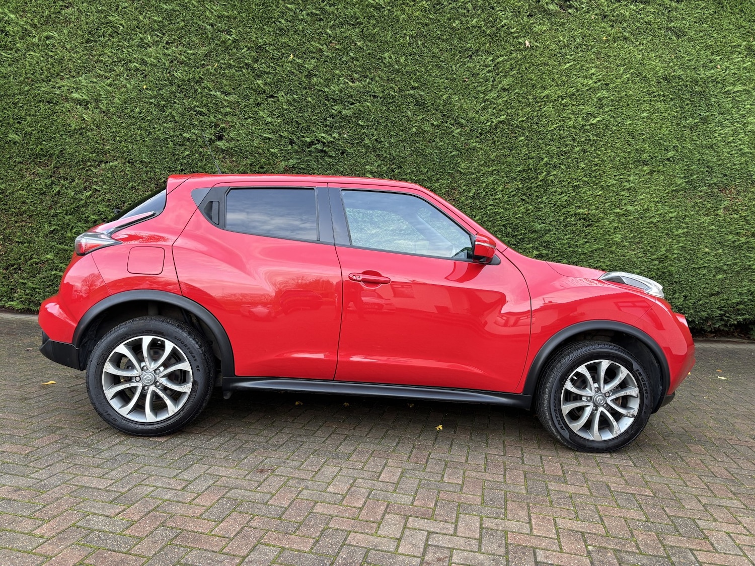 Used Nissan Juke 2014 for sale - 76751787: Photo 4