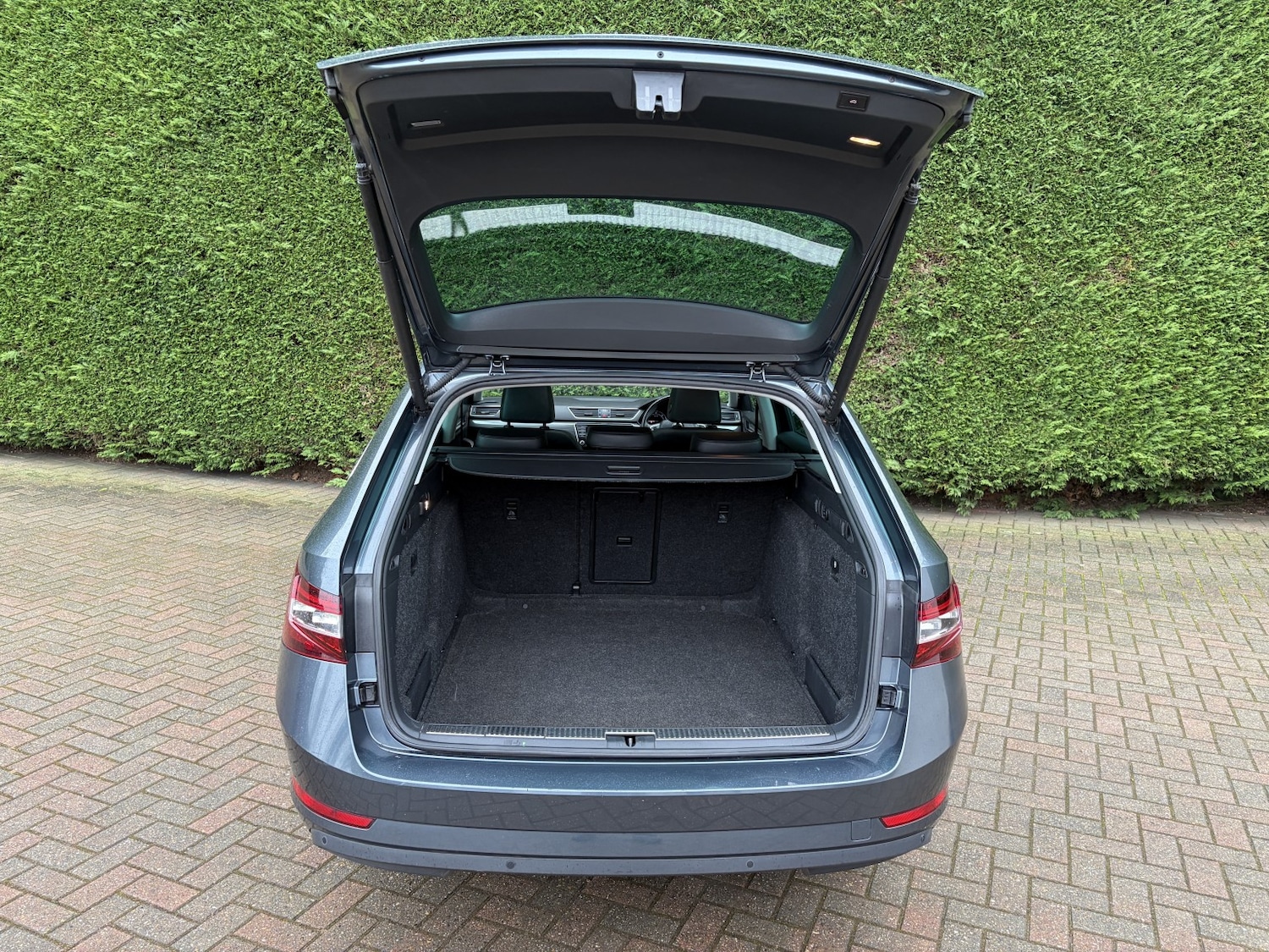 Used Skoda Superb 2017 for sale - 77377778: Photo 17