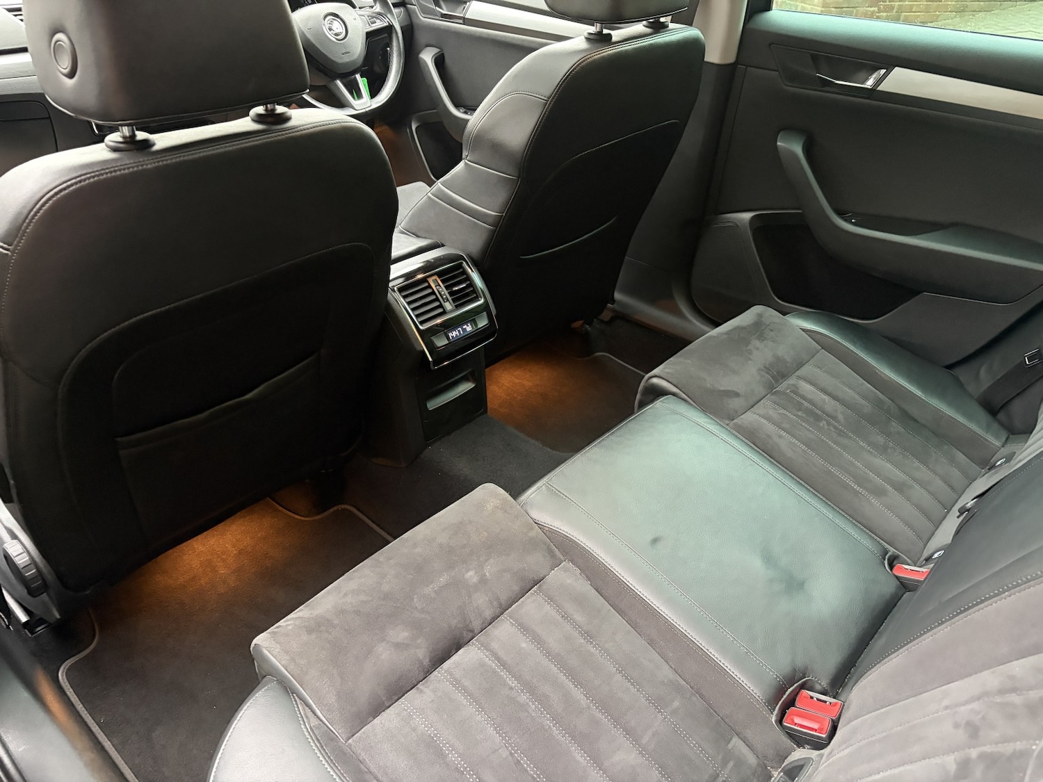 Used Skoda Superb 2017 for sale - 77377778: Photo 25