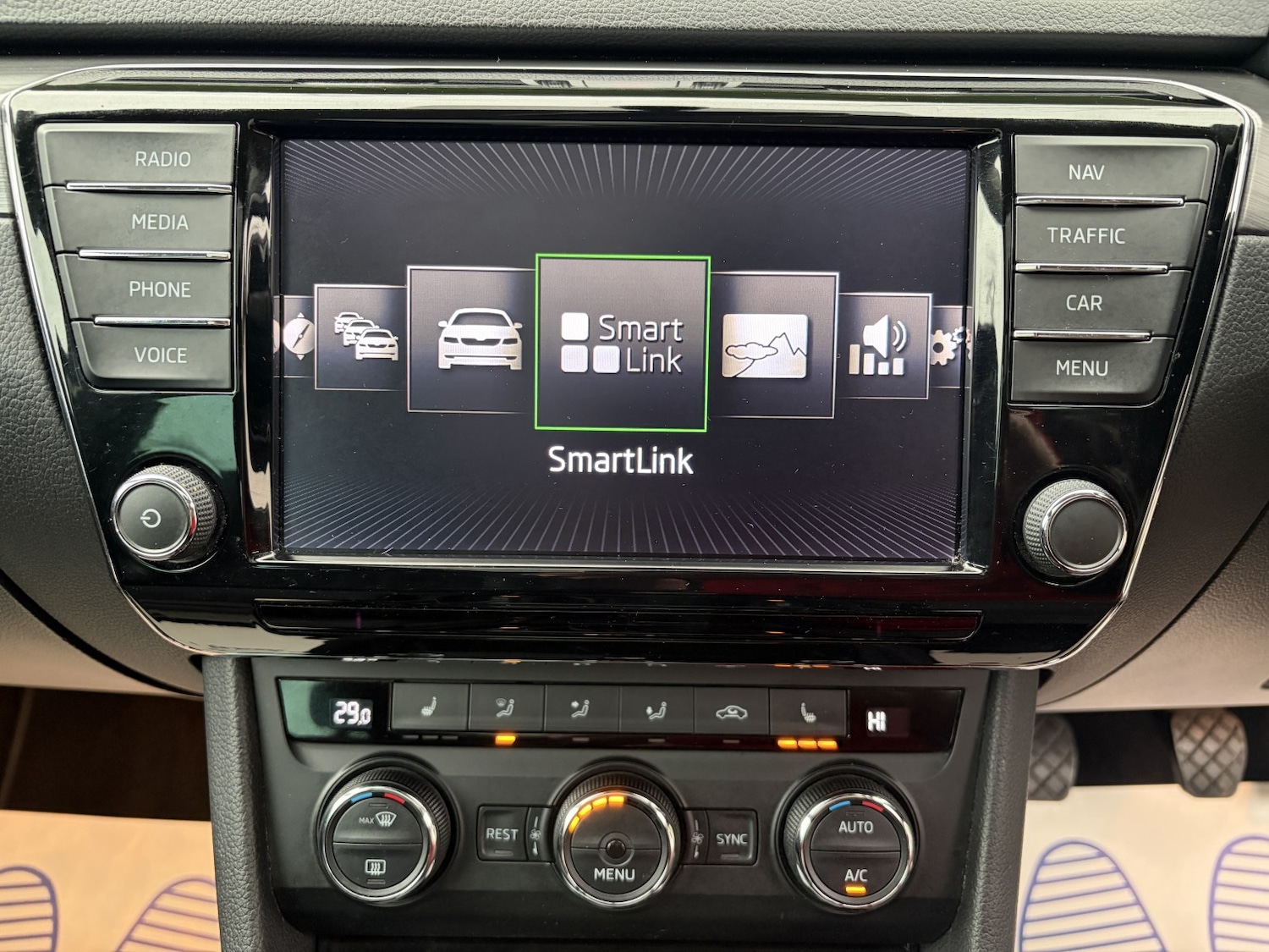 Used Skoda Superb 2017 for sale - 77377778: Photo 30