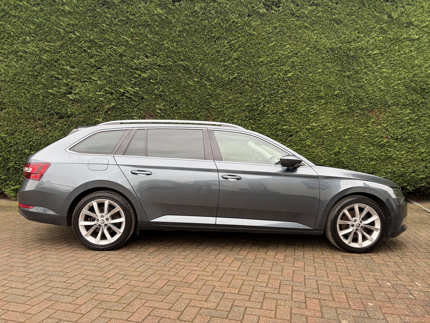 Used Skoda Superb 2017 for sale - 77377778: Photo 4