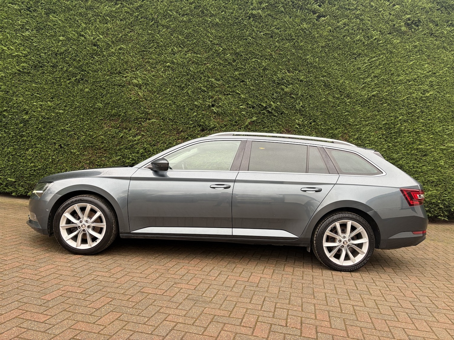 Used Skoda Superb 2017 for sale - 77377778: Photo 5