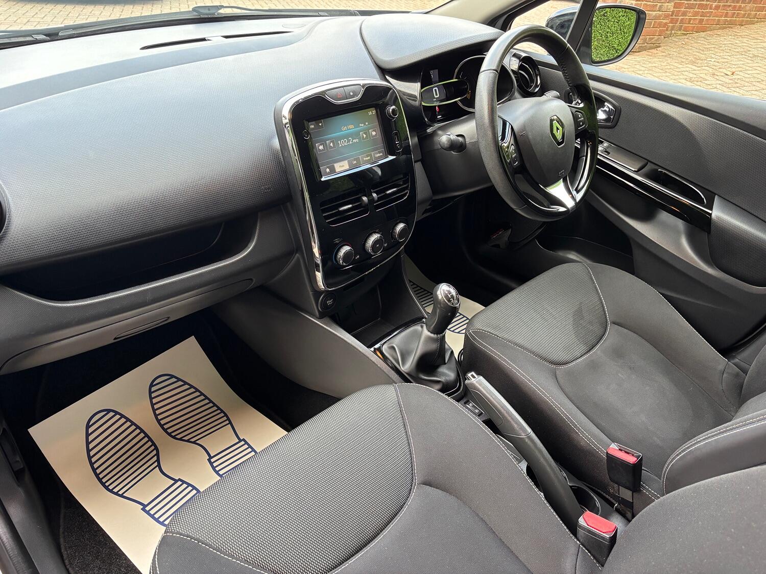 Used Renault Clio 2014 for sale - 76751723: Photo 19