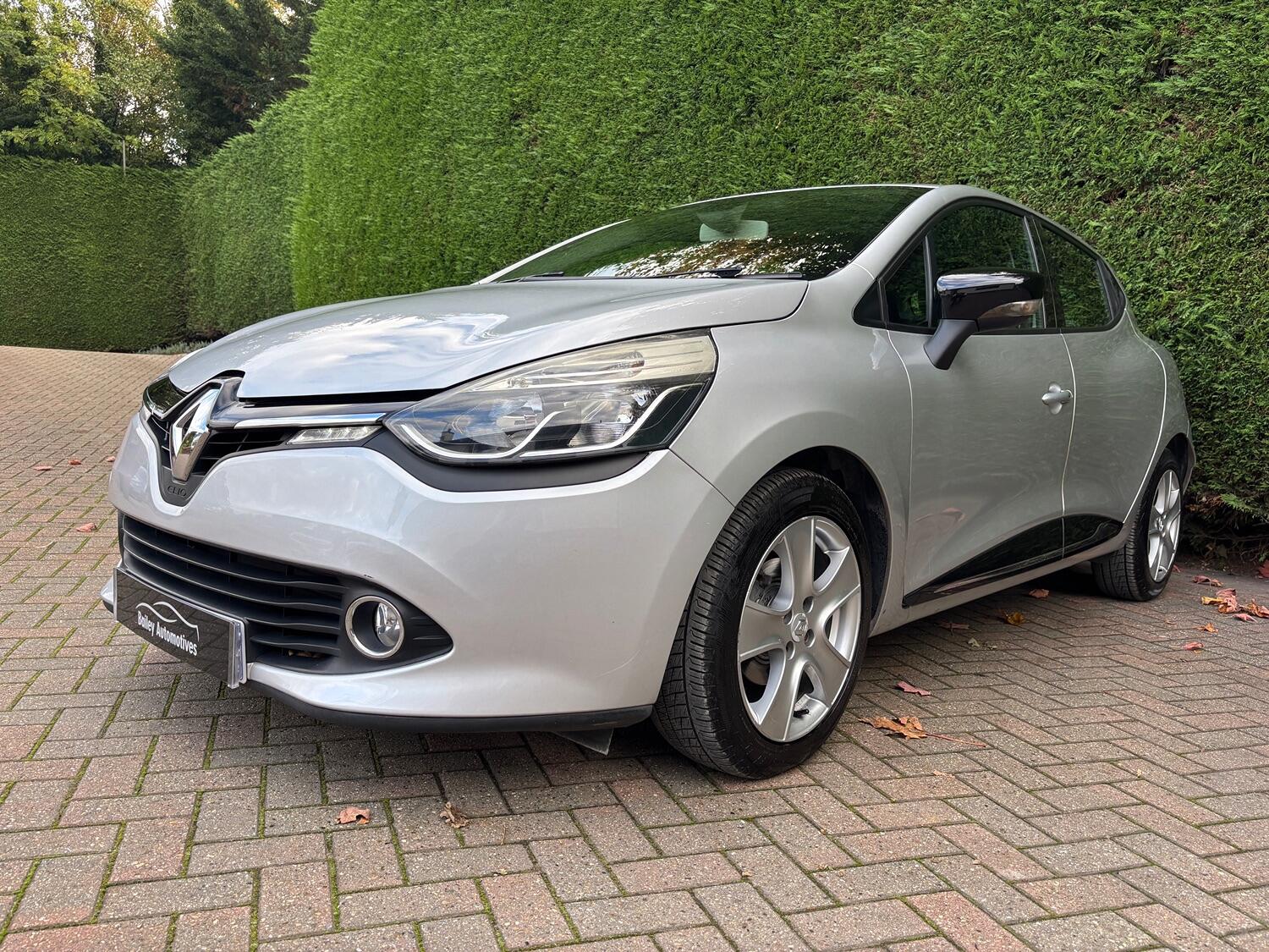Used Renault Clio 2014 for sale - 76751723: Photo 8
