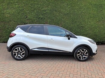 Used Renault Captur 2019 for sale - 76744098: Photo