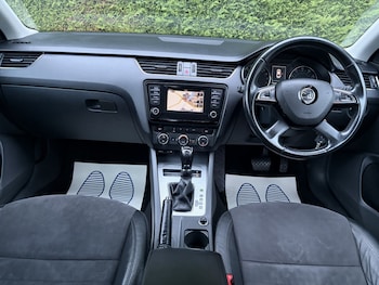 Used Skoda Octavia 2014 for sale - 77377727: Photo