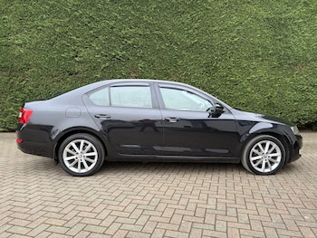 Used Skoda Octavia 2014 for sale - 77377727: Photo