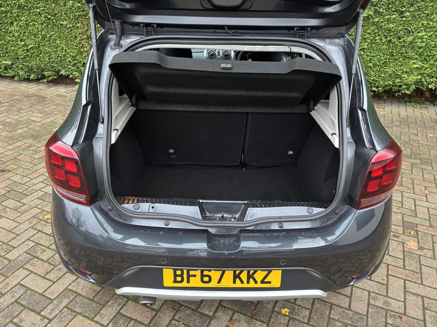 Used Dacia Sandero Stepway 2017 for sale - 76744090: Photo 15